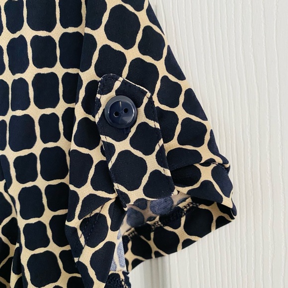 En Focus Studio Dress - Picture 5 of 6